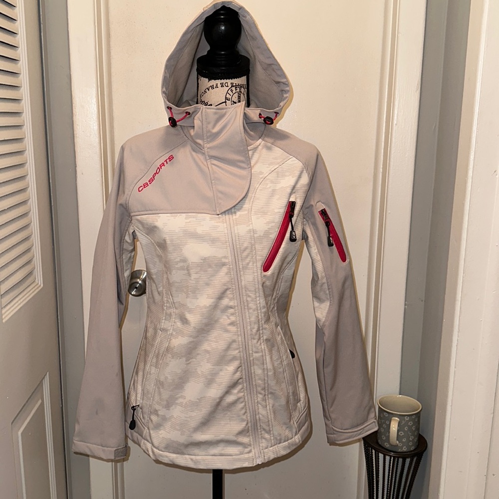 CB SPORTS WOMENS JACKET SIZE Med-light gray/ white/ pink zippers and hooded